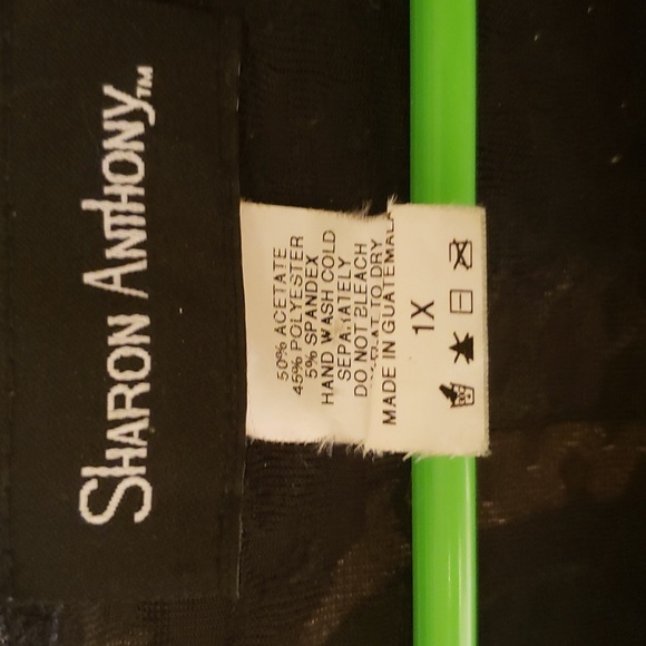 Blouse - Picture 2 of 7